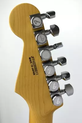 FENDER AERODYNE SPECIAL STRAT 2